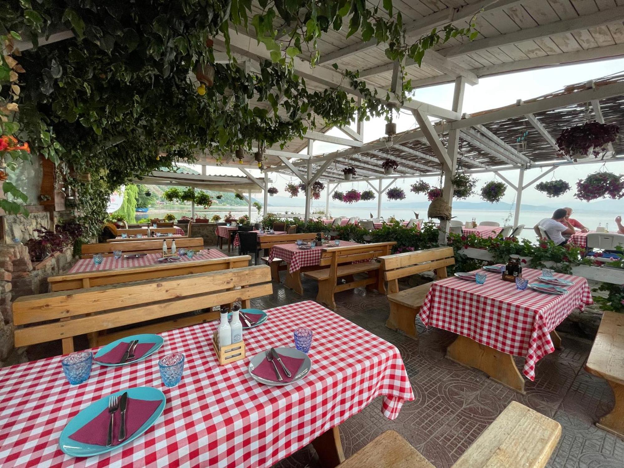 Villa Radozda Struga Luaran gambar